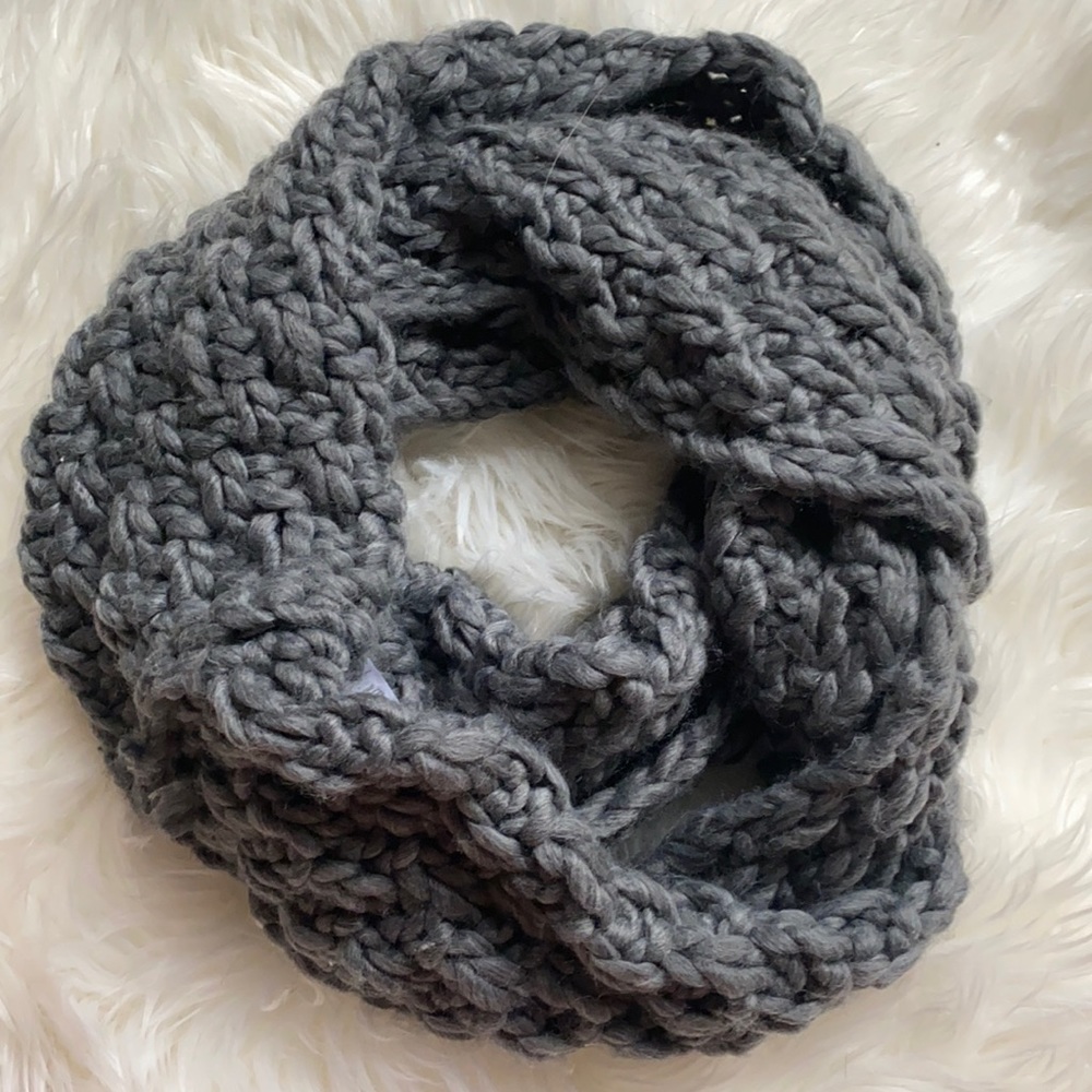 Old navy grey scarf